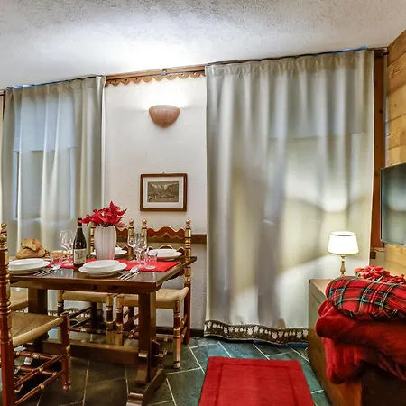 アパート Maison *